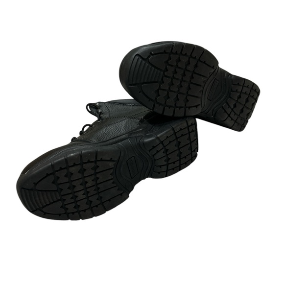 Men’s steel toed work boots